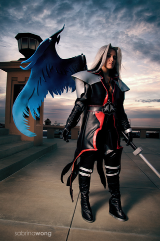 Illustration for article titled On Your Knees, I Want You To Beg for this Sephiroth Cosplay